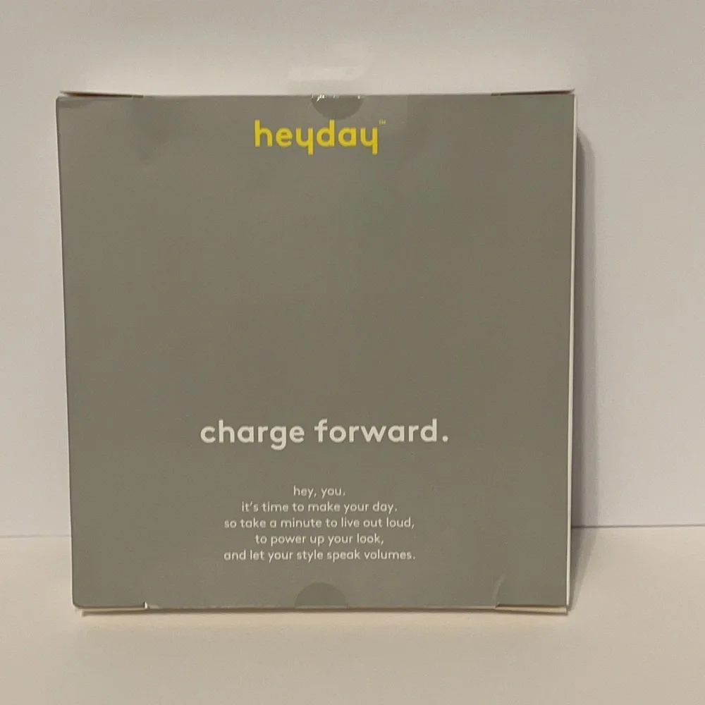 Heyday Black 10W Qi Wireless Charging Station - Compatible for Phone & AirPods